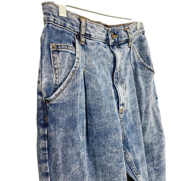 BDG Urban Outfitters Bleached High Waisted Jeans - 27 - Picture 12 of 13